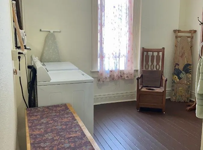 Downtown Historic Capitol Vacation Suites