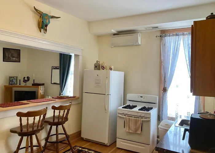 Downtown Historic Capitol Vacation Suites