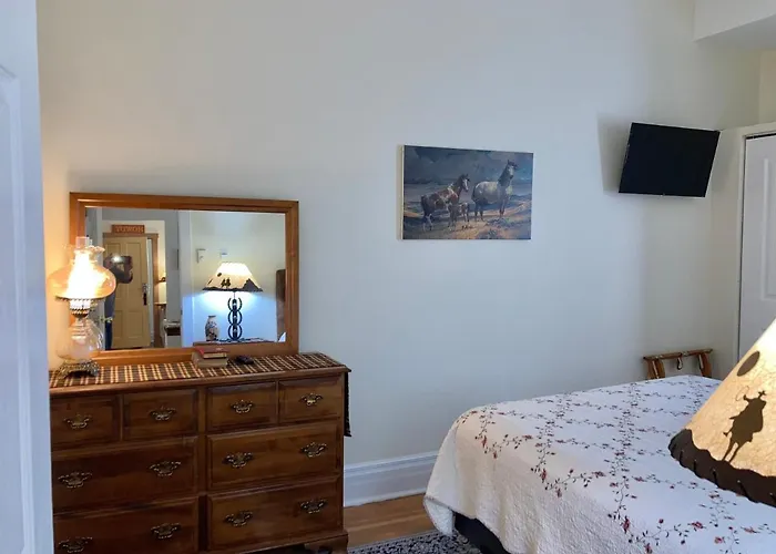 Downtown Historic Capitol Vacation Suites Buffalo