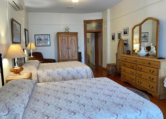 Downtown Historic Capitol Vacation Suites * Buffalo